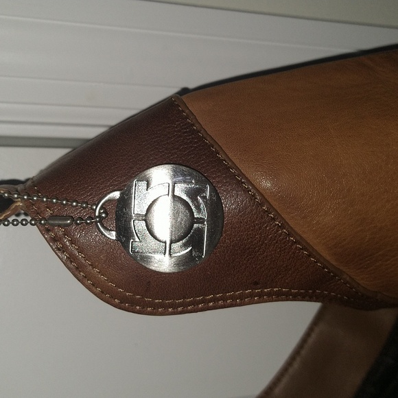 Kenneth Cole Shoulder Bag - Picture 3 of 4